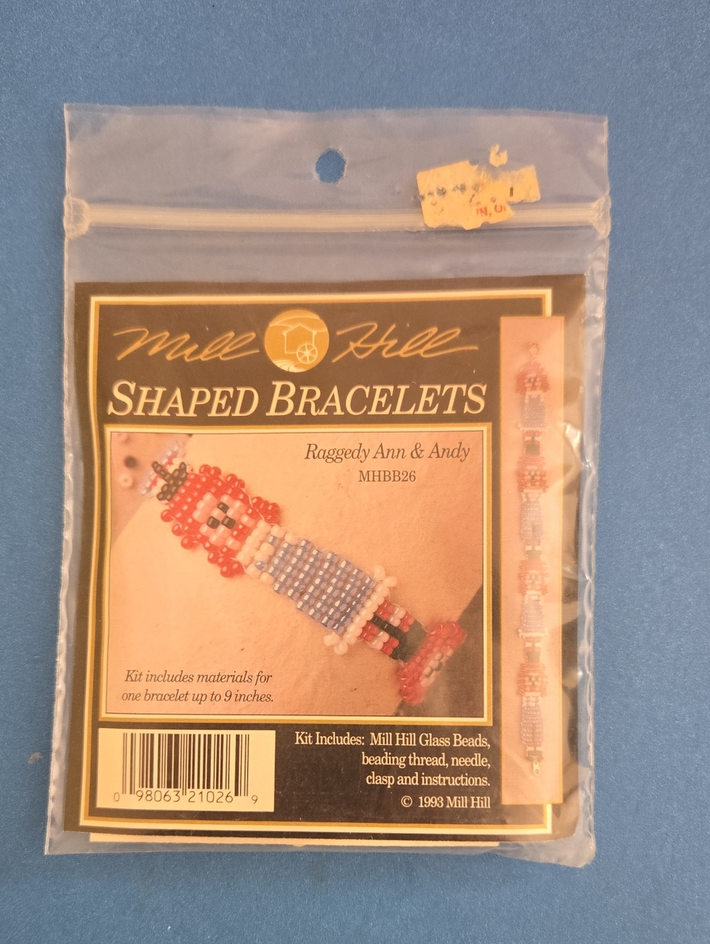 Raggedy Ann & Andy Beaded Bracelet Kit - Red/Blue